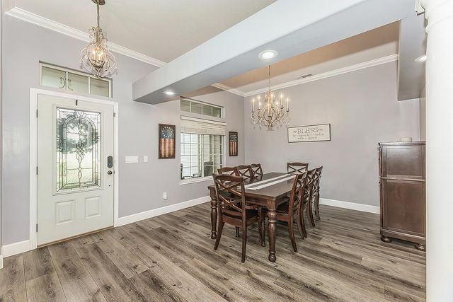 2409 SE Cottonwood Circle, Visalia, CA 93277