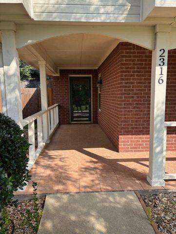 2316 Clermont Lane, Denton, TX 76205