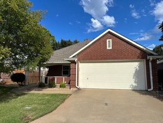 2316 Clermont Lane, Denton, TX 76205