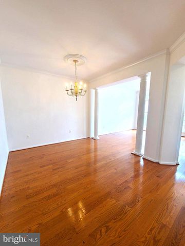 13586 CEDAR RUN LN, Herndon, VA 20171