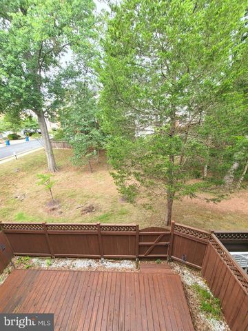 13586 CEDAR RUN LN, Herndon, VA 20171