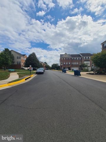 13586 CEDAR RUN LN, Herndon, VA 20171