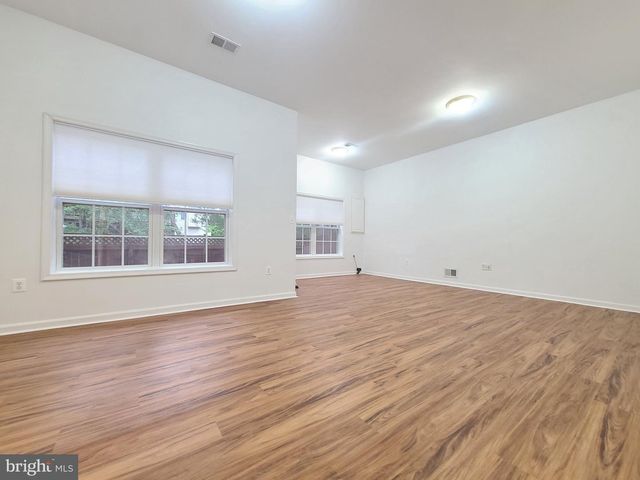 13586 CEDAR RUN LN, Herndon, VA 20171