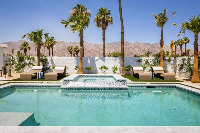 51310 Calle Tamazula, La Quinta, CA 92253