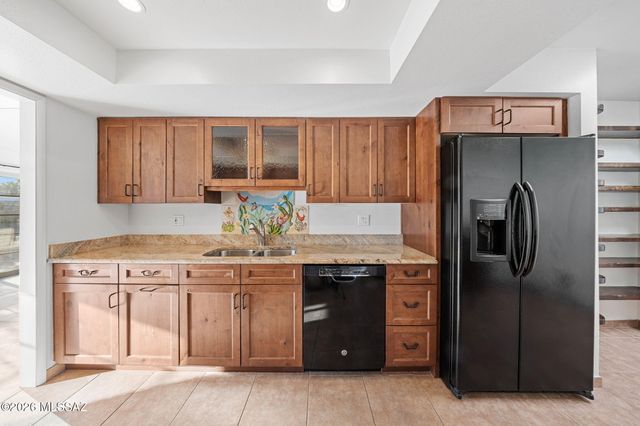 5625 N Camino De La Noche, Tucson, AZ 85718