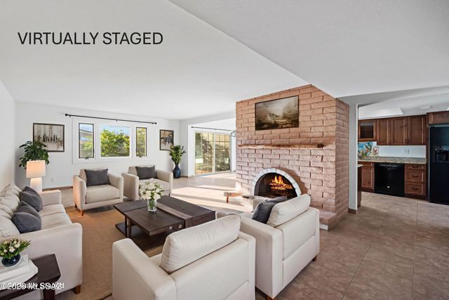 5625 N Camino De La Noche, Tucson, AZ 85718