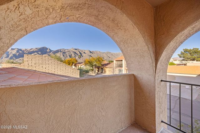 5625 N Camino De La Noche, Tucson, AZ 85718