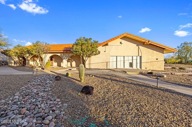 5625 N Camino De La Noche, Tucson, AZ 85718