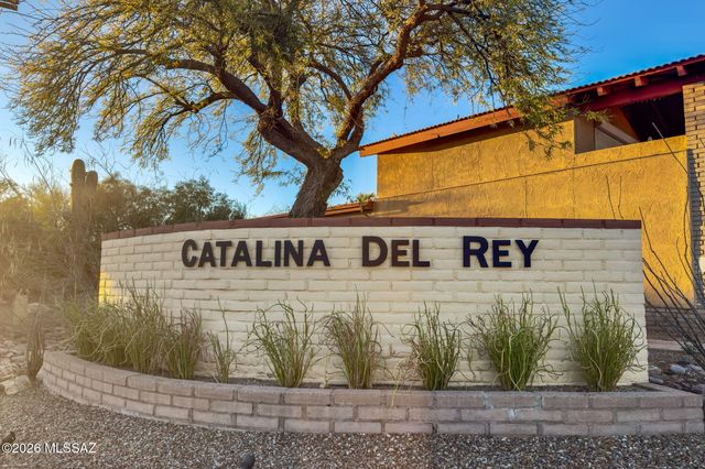 5625 N Camino De La Noche, Tucson, AZ 85718