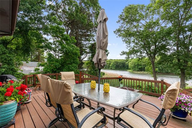 12 Silver Street, Warwick, RI 02889