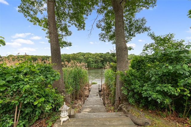 12 Silver Street, Warwick, RI 02889