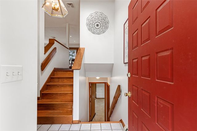 12 Silver Street, Warwick, RI 02889
