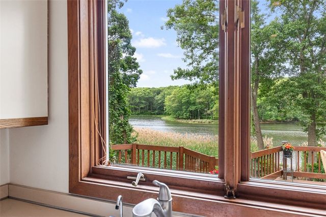 12 Silver Street, Warwick, RI 02889