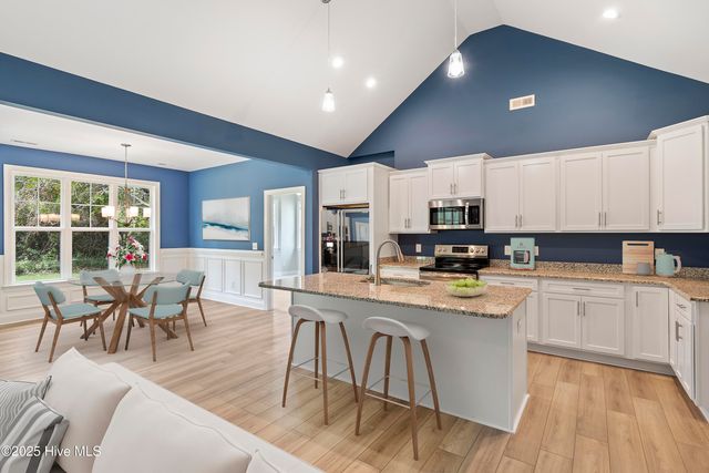 311 W South Shore Drive, Southport, NC 28461