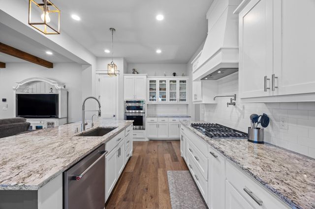 2208 Quarry LOOP, Leander, TX 78641