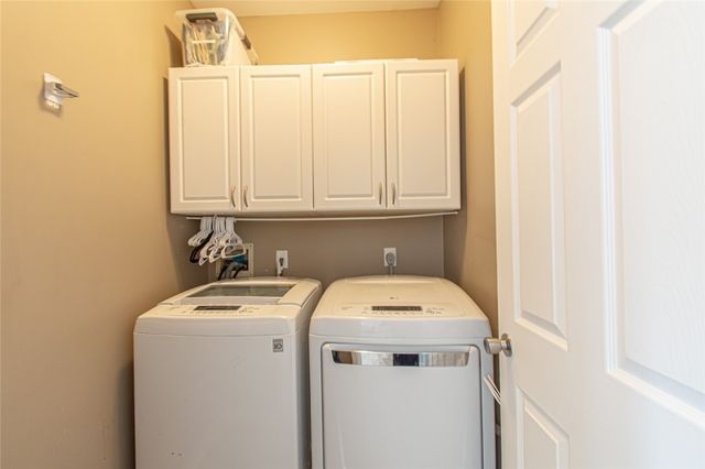 1586 Heritage Lake Drive, Centerville, OH 45458