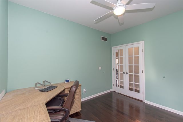 1586 Heritage Lake Drive, Centerville, OH 45458