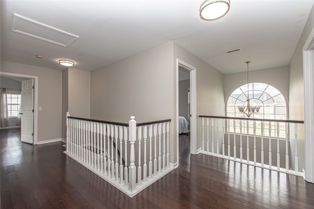 1586 Heritage Lake Drive, Centerville, OH 45458