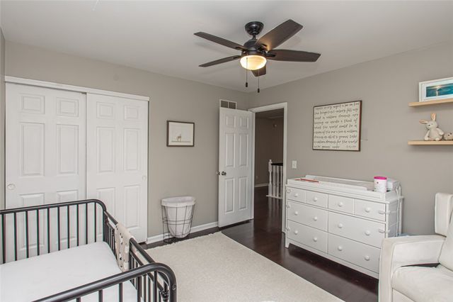 1586 Heritage Lake Drive, Centerville, OH 45458