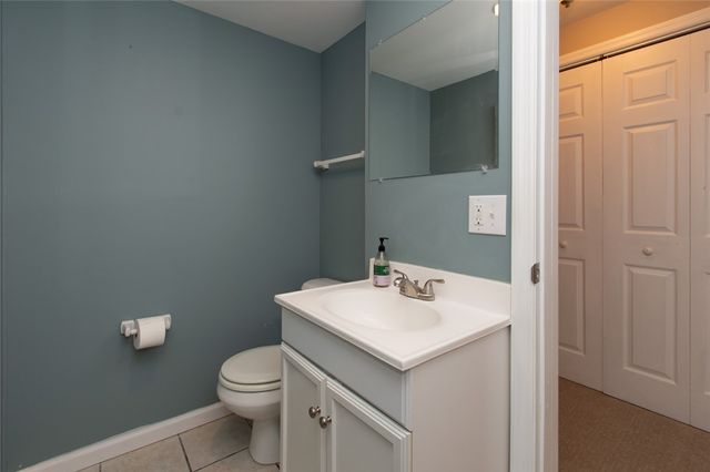 1586 Heritage Lake Drive, Centerville, OH 45458