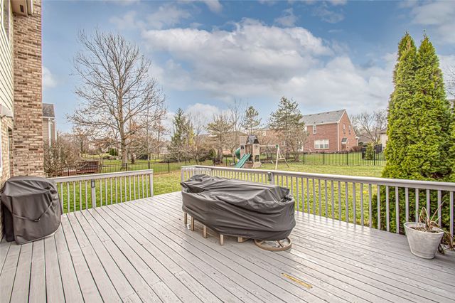 1586 Heritage Lake Drive, Centerville, OH 45458