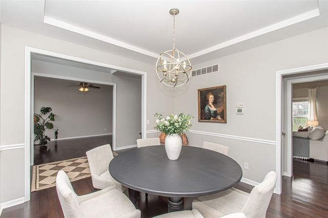 1586 Heritage Lake Drive, Centerville, OH 45458