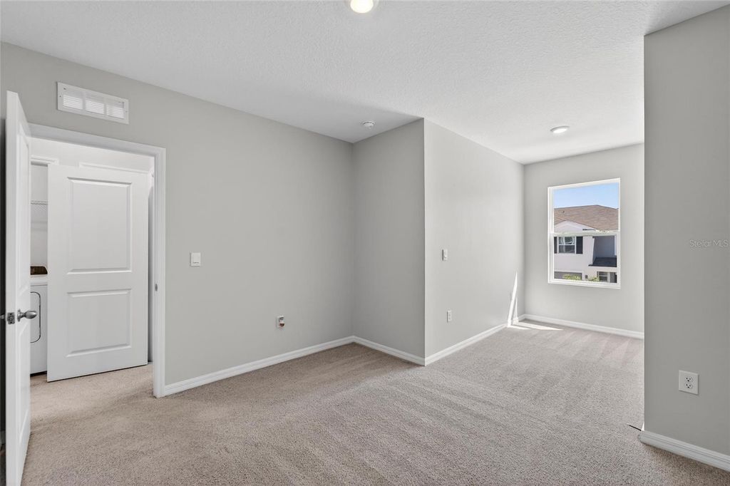 Image 40 of property listing at 188 MANGROVE SHADE CIRCLE, Apollo Beach, FL 33572