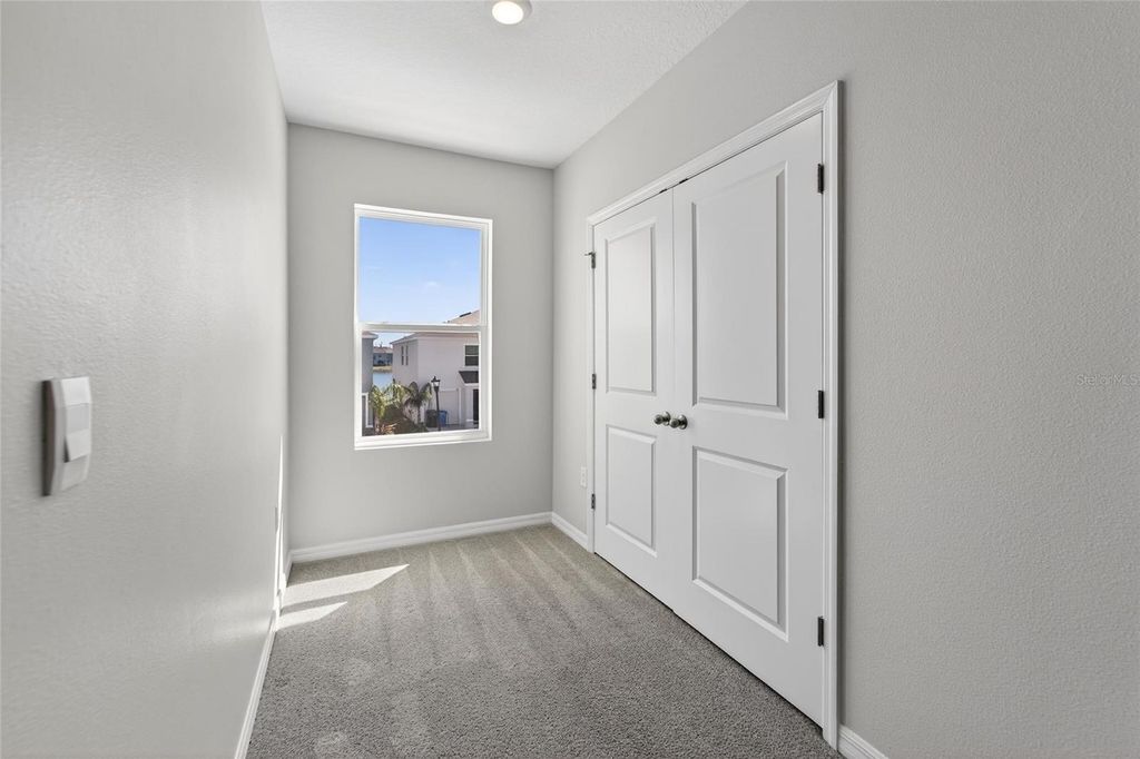 Image 42 of property listing at 188 MANGROVE SHADE CIRCLE, Apollo Beach, FL 33572