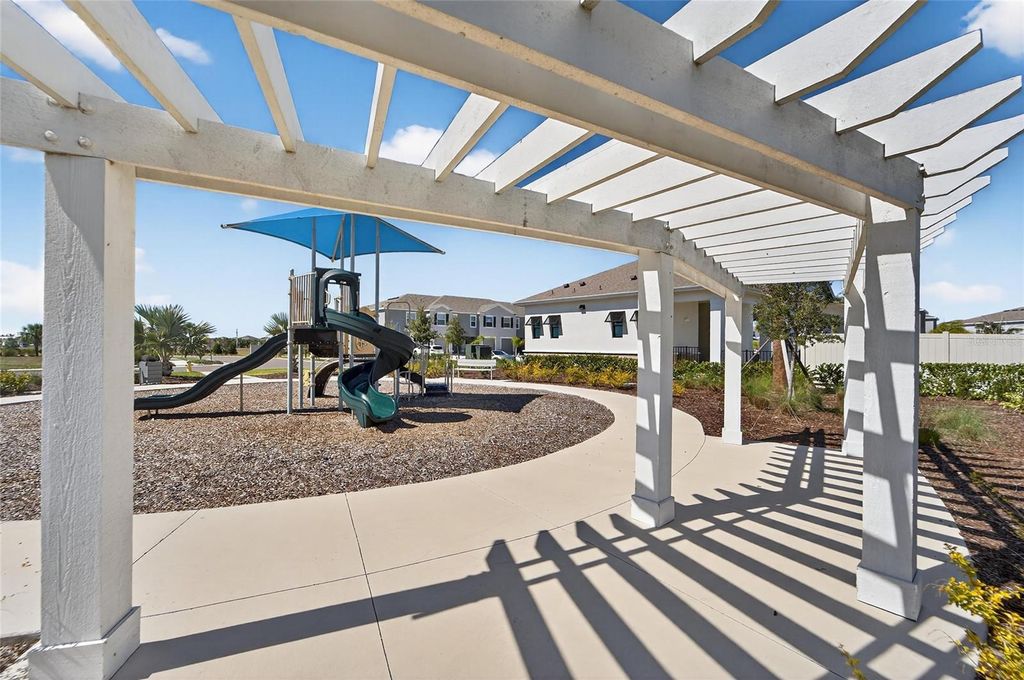 Image 61 of property listing at 188 MANGROVE SHADE CIRCLE, Apollo Beach, FL 33572