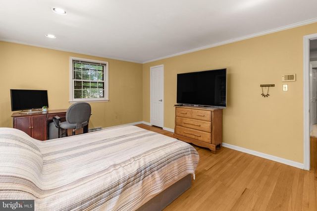 110 PARTREE RD, Cherry Hill, NJ 08003