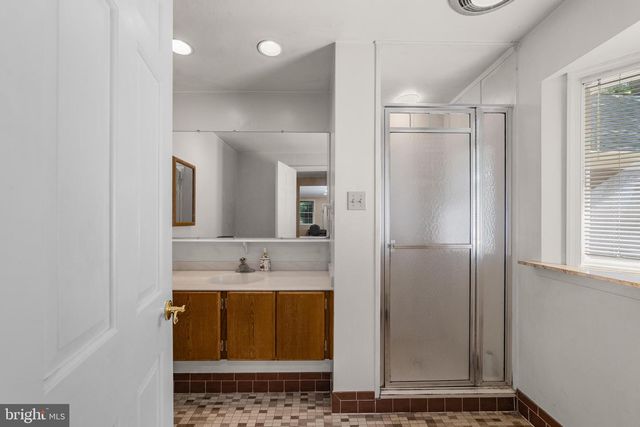 110 PARTREE RD, Cherry Hill, NJ 08003