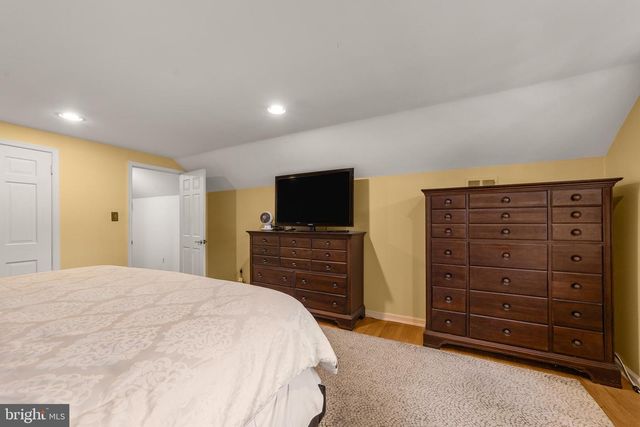 110 PARTREE RD, Cherry Hill, NJ 08003