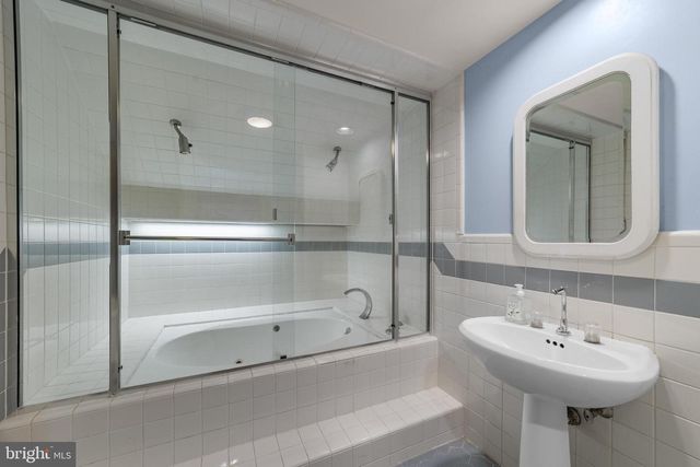 110 PARTREE RD, Cherry Hill, NJ 08003