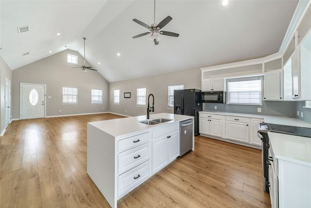 8306 Chesham Drive, Rowlett, TX 75088