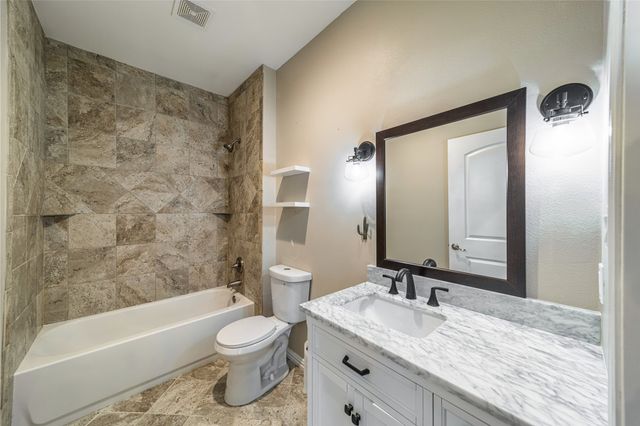 8306 Chesham Drive, Rowlett, TX 75088