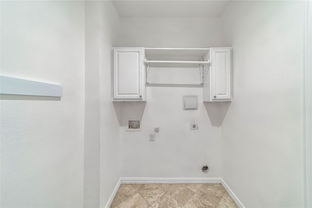 8306 Chesham Drive, Rowlett, TX 75088