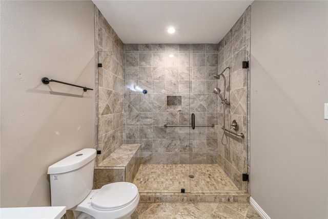 8306 Chesham Drive, Rowlett, TX 75088