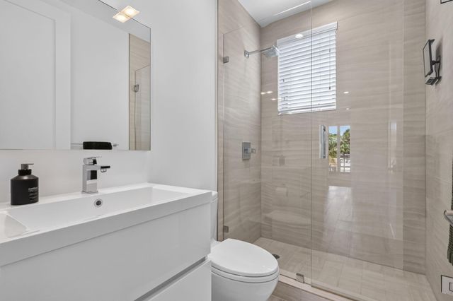 336 Balboa Street, Hollywood, FL 33019