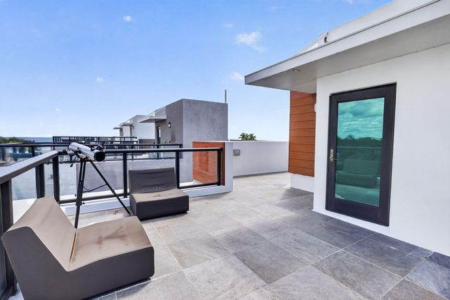 336 Balboa Street, Hollywood, FL 33019