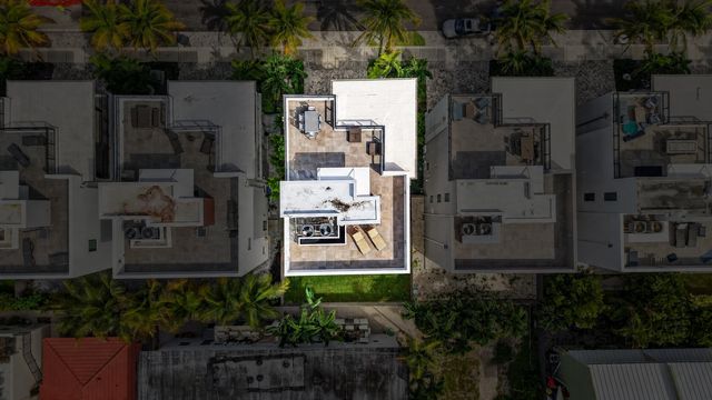 336 Balboa Street, Hollywood, FL 33019