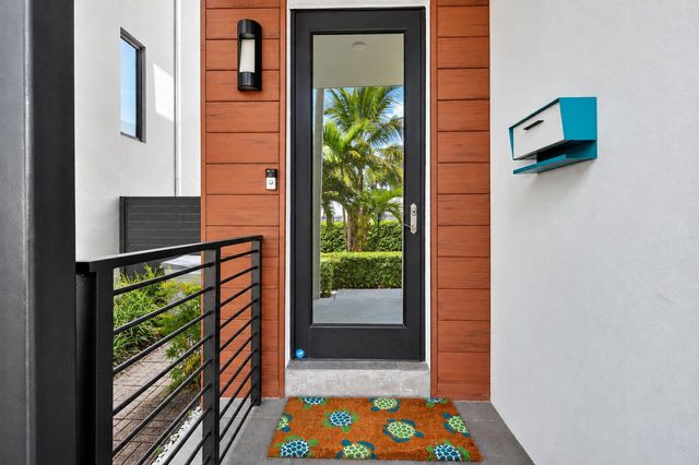 336 Balboa Street, Hollywood, FL 33019