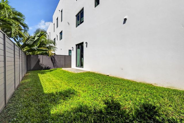 336 Balboa Street, Hollywood, FL 33019