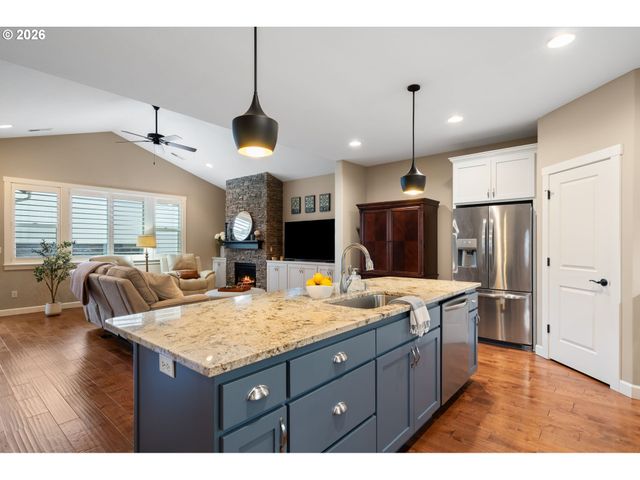 17804 Ne 17TH Ave, Ridgefield, WA 98642