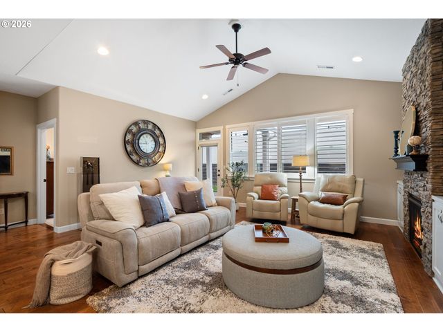 17804 Ne 17TH Ave, Ridgefield, WA 98642