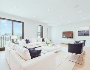 340 West 2nd Street 17, Boston, MA 02127