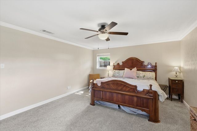 217 E Louella Drive, Hurst, TX 76054
