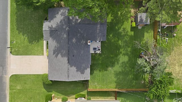217 E Louella Drive, Hurst, TX 76054