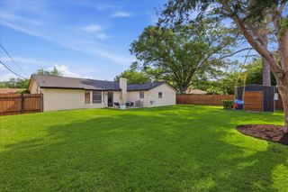 217 E Louella Drive, Hurst, TX 76054