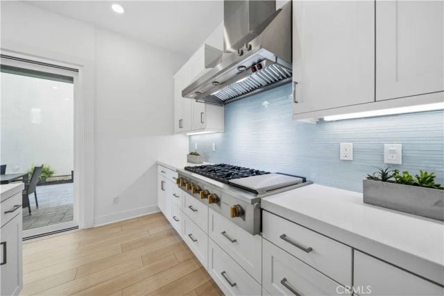 27516 Golden Currant Place, Valencia, CA 91381
