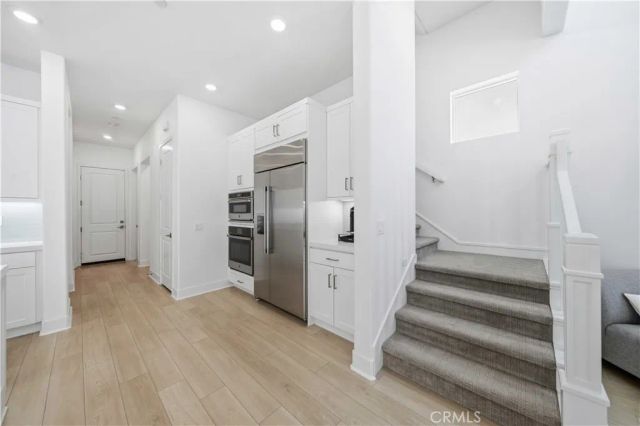 27516 Golden Currant Place, Valencia, CA 91381